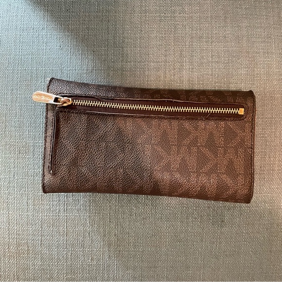 Michael Kors Jet Set trifold wallet - Picture 2 of 7